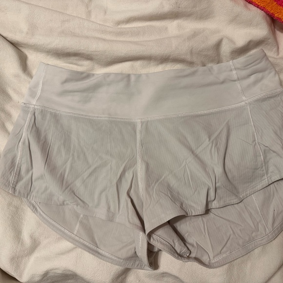 Lululemon White Speed Up Shorts - Picture 3 of 5
